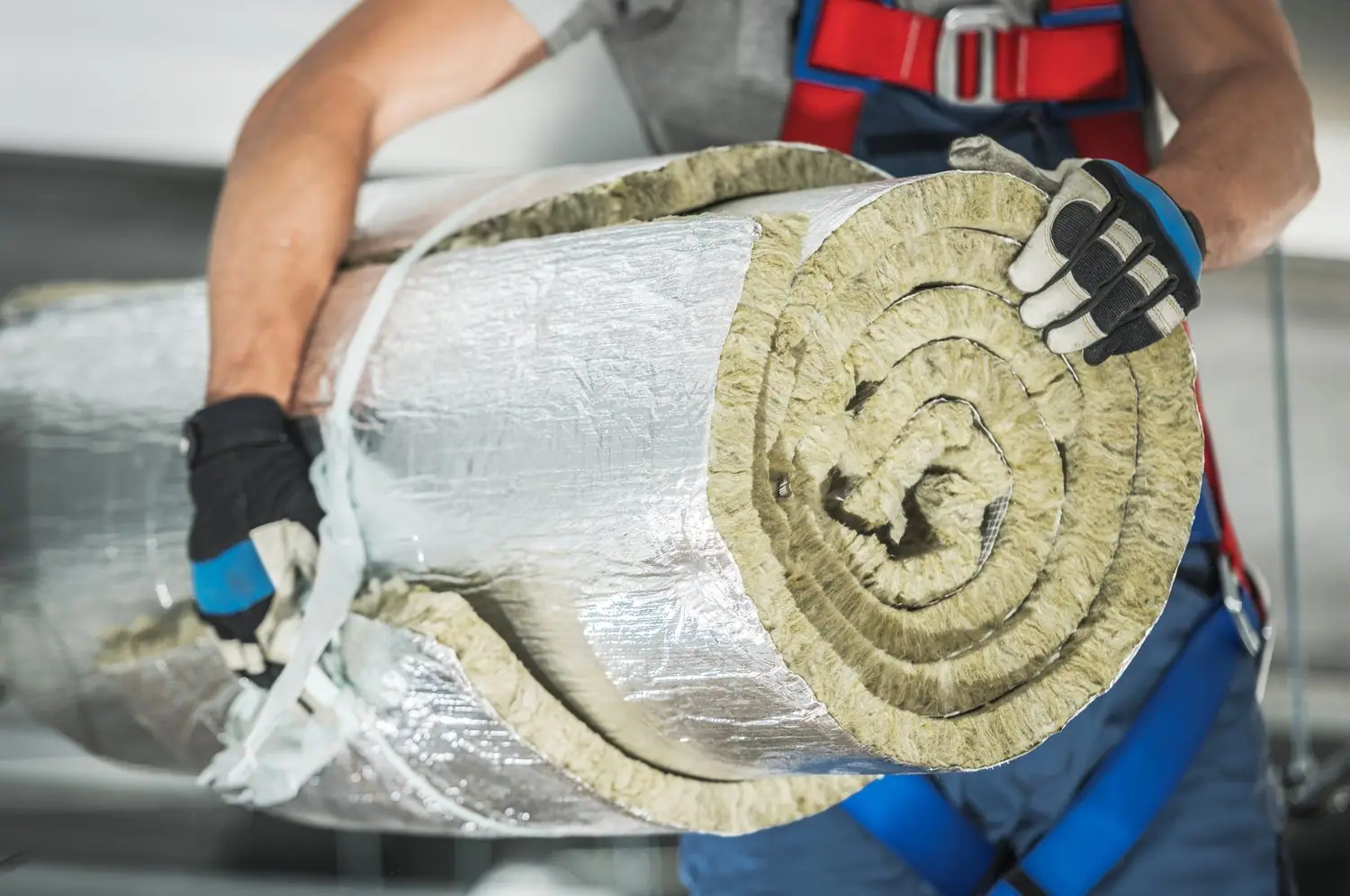 Siatki podtynkowe: zastosowanie w systemach ociepleń